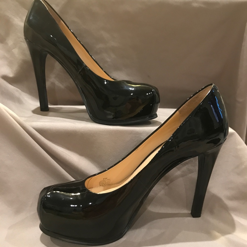 Black patent platform heels-like new-Size 8.5